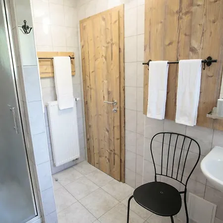Hisa Poljana B&B 3*