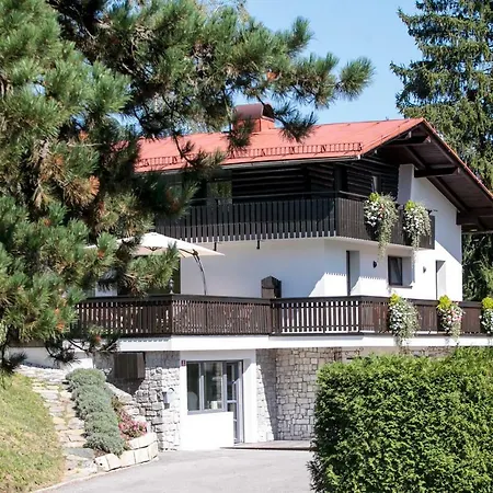 Hisa Poljana Bed & Breakfast Prevalje