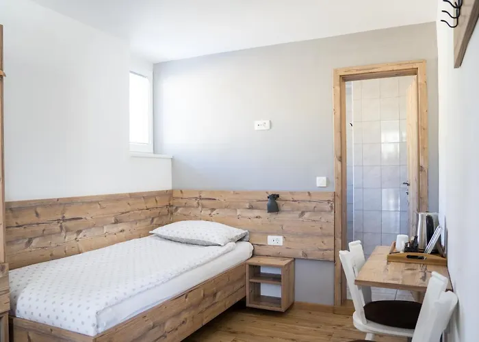 Hisa Poljana 3* Prevalje