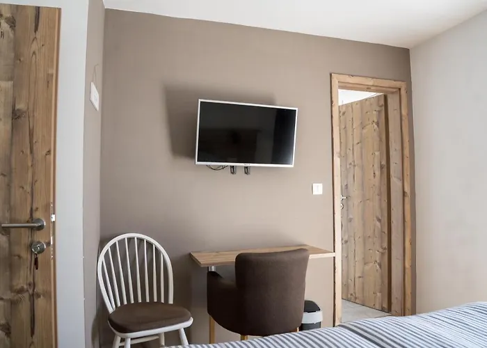 Hisa Poljana Bed and Breakfast Prevalje