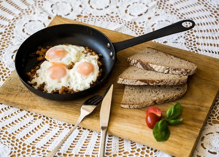 Bed and Breakfast Hisa Poljana