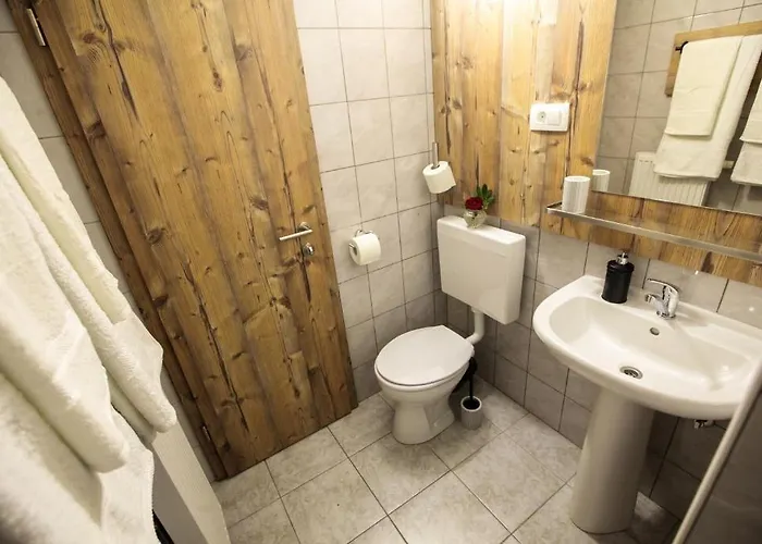 Hisa Poljana Bed and Breakfast