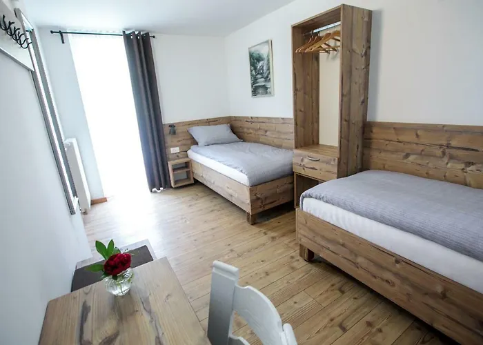 Hisa Poljana Bed and Breakfast